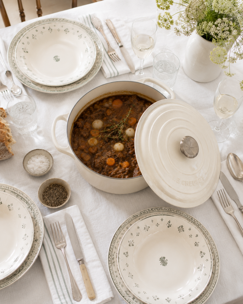 Cocina elegante y acogedora de inspiración británica